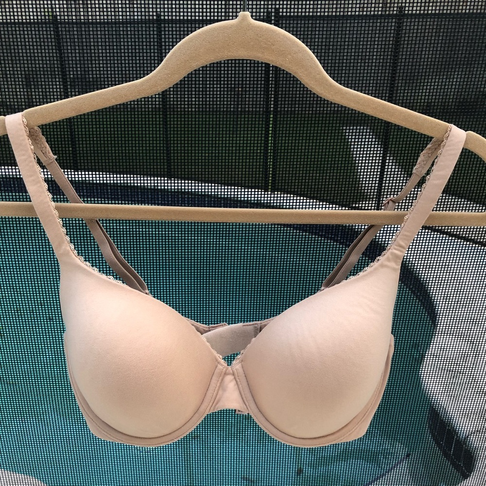 VICTORIAS SECRET BODY LINED NUDE BRA SZ 34 D